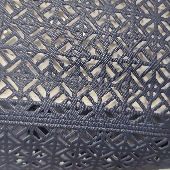 Tory Burch Perforated Navy Lace Weekender Tote Bag NWT - Picture 8 of 8
